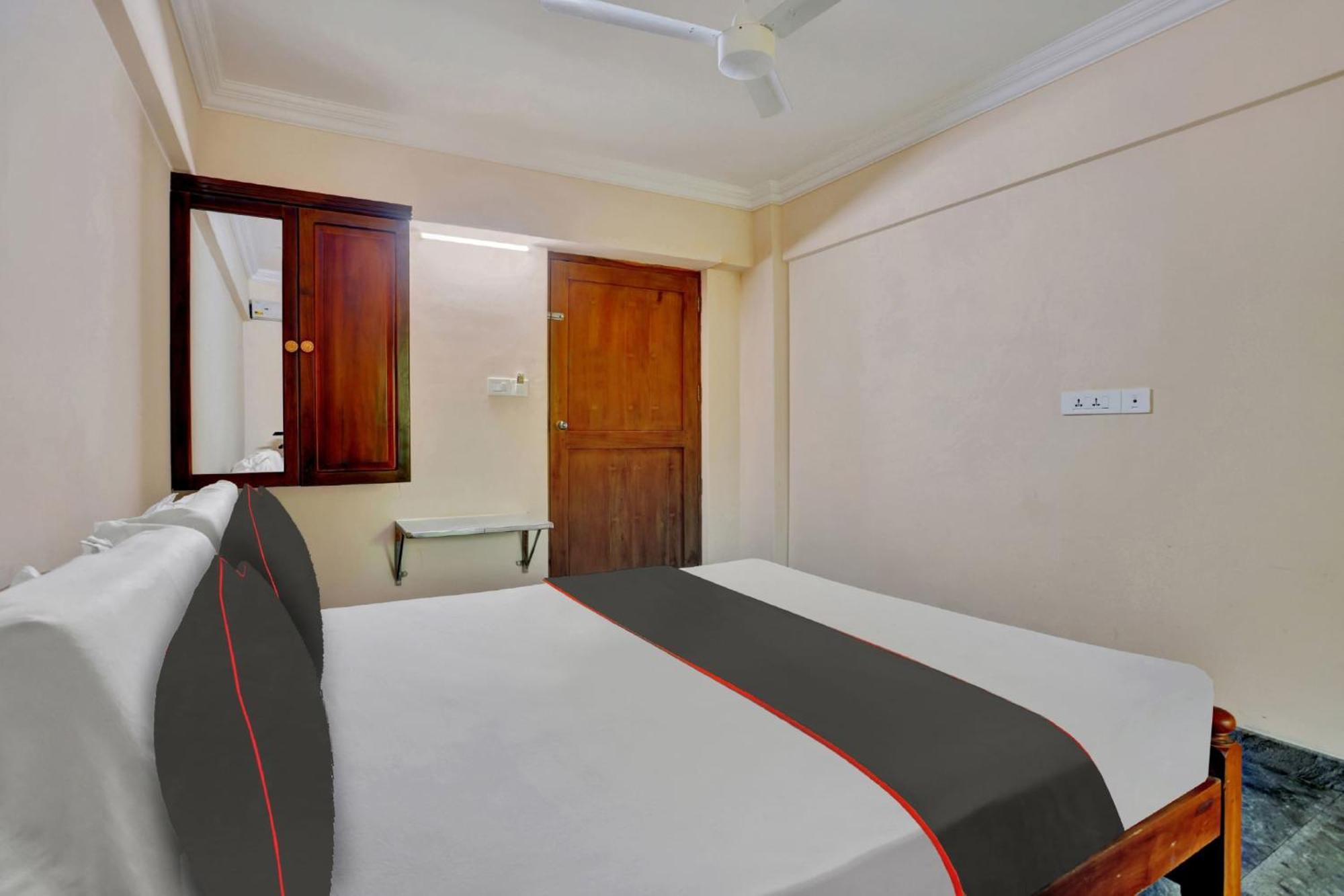 Hotel O Family Castle Inn Collection O Thiruvananthapuram Exterior photo