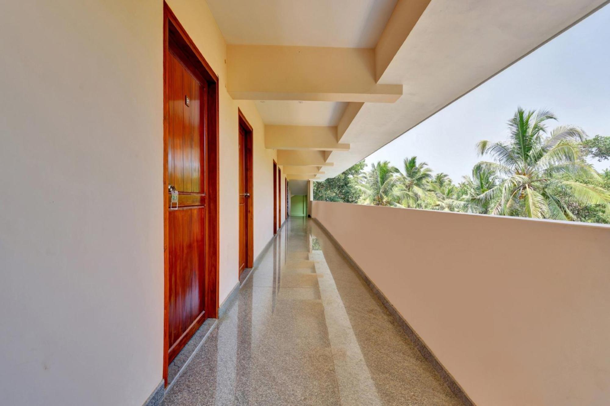 Hotel O Family Castle Inn Collection O Thiruvananthapuram Exterior photo